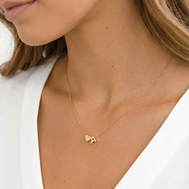 COLLANA CON INIZIALE A FORMA DI CUORE