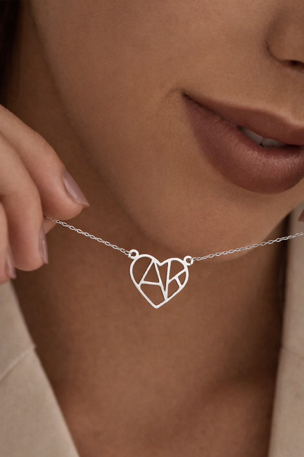 COLLANA CON CUORE E INIZIALE