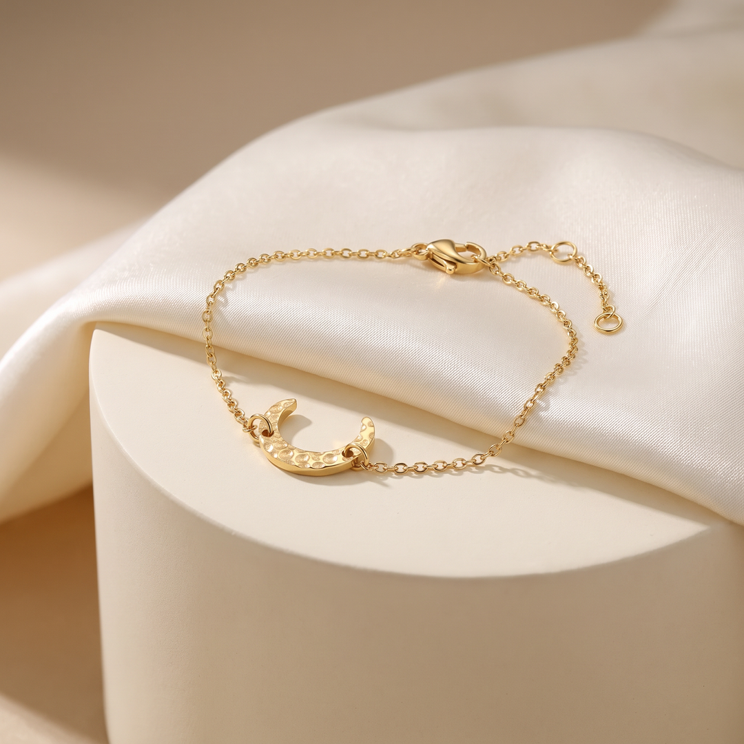 SELENE MOON BRACELET