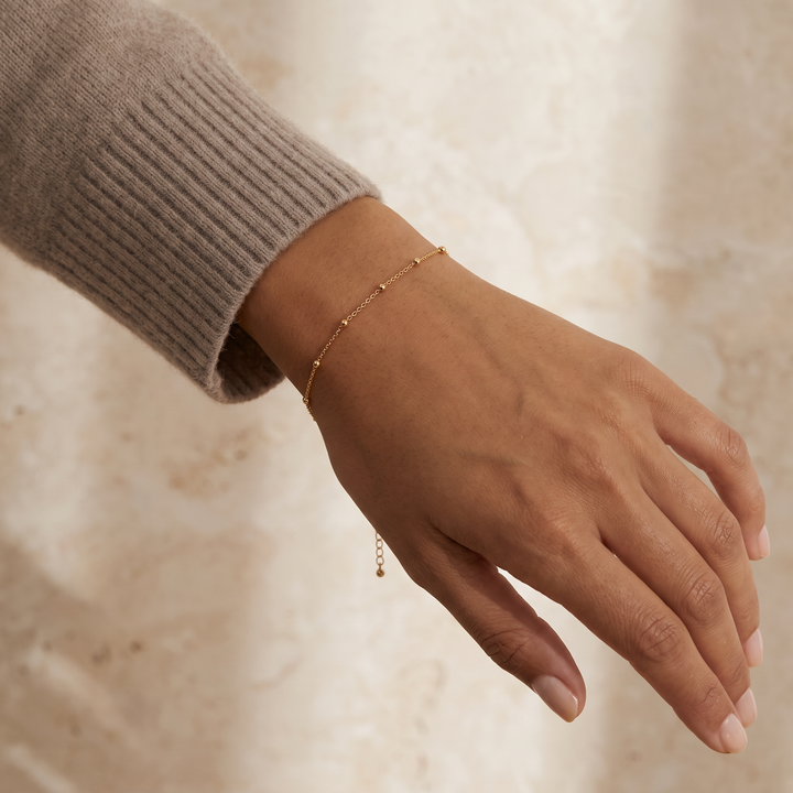 SIGNATURE KNOT BRACELET