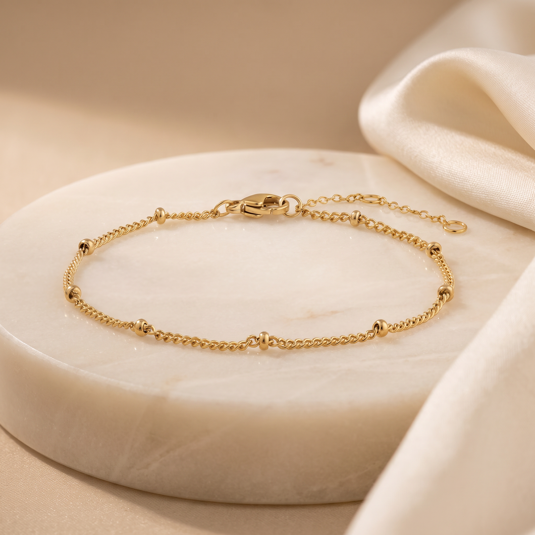 SIGNATURE KNOT BRACELET