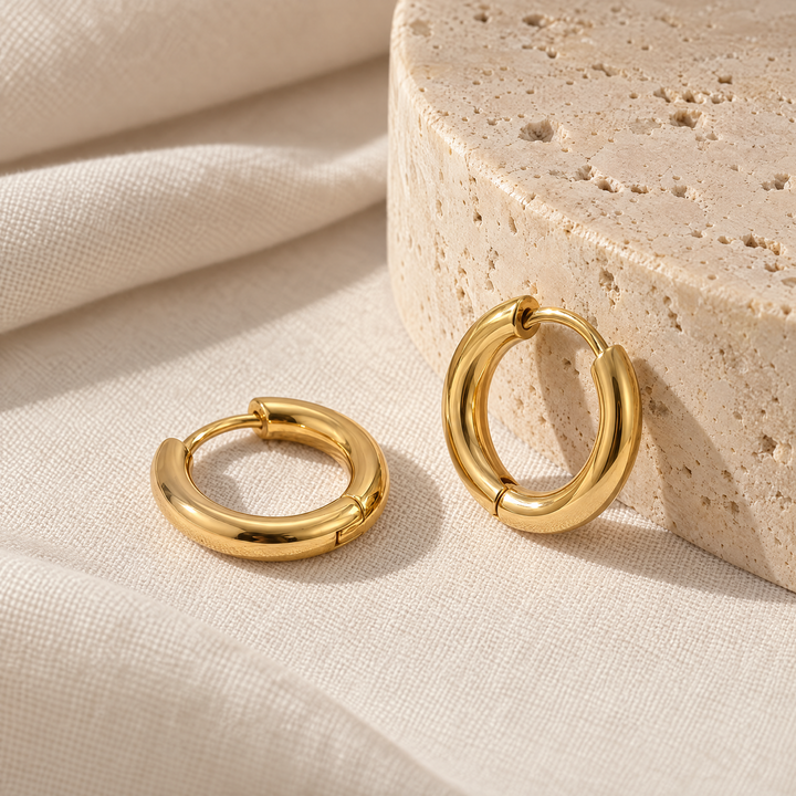 AURELIA MINI HOOP EARRINGS