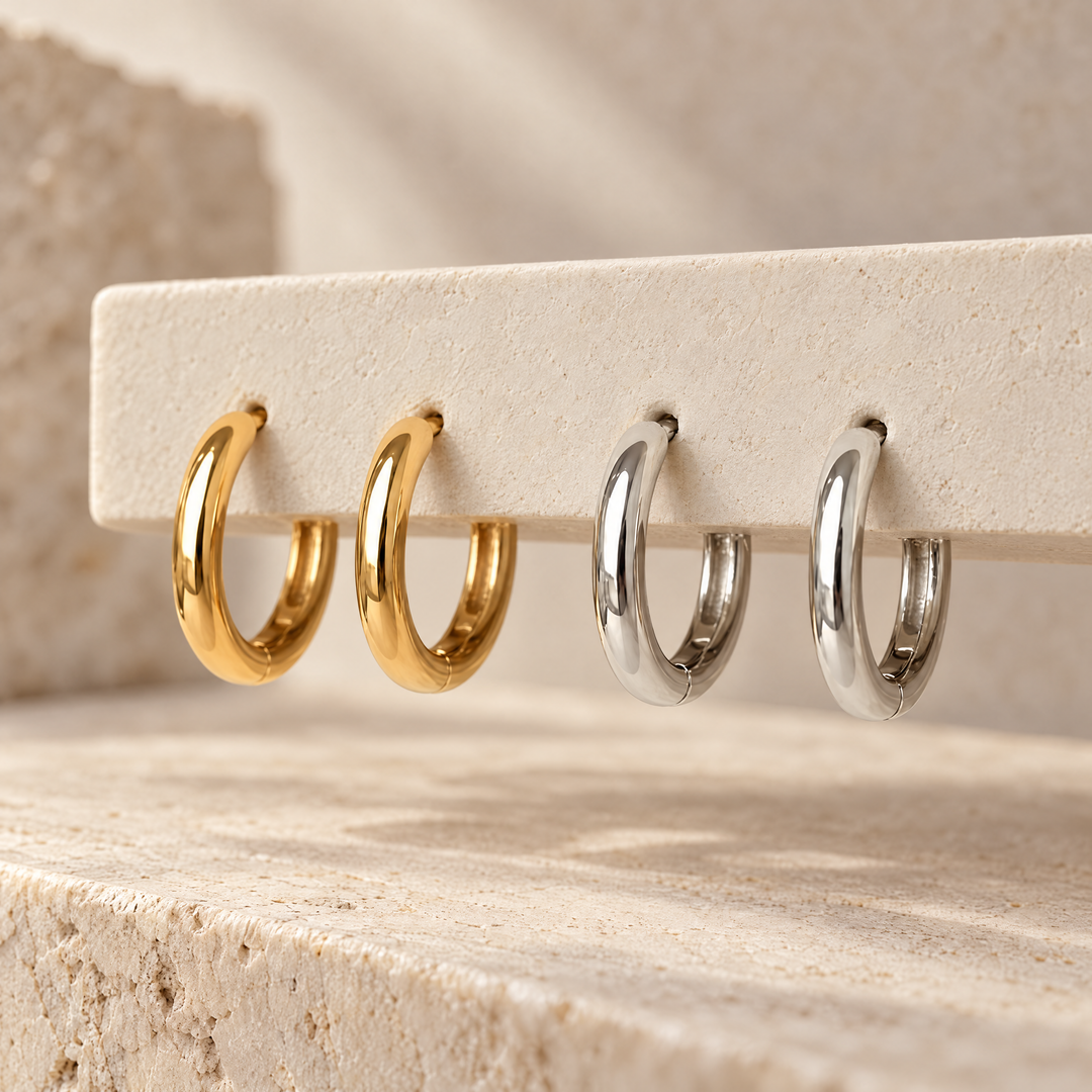 AURELIA MINI HOOP EARRINGS